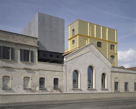 superficie fondazione prada|prada rem koolhaas.